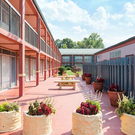 Americas Best Value Inn St. Joseph At I-29 Buitenkant foto