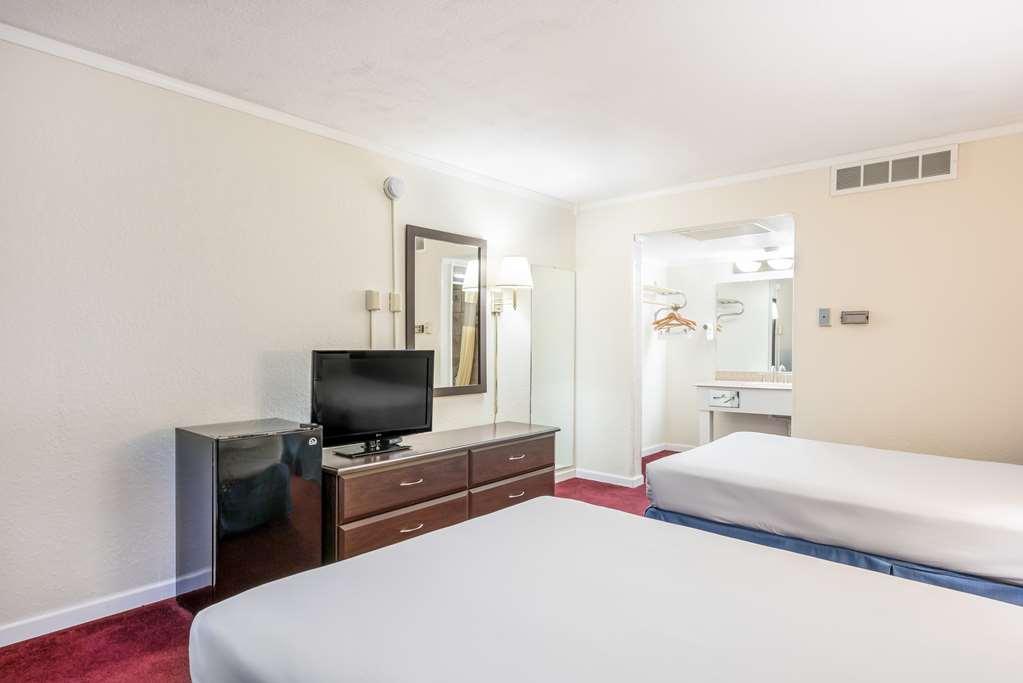 Americas Best Value Inn St. Joseph At I-29 Kamer foto