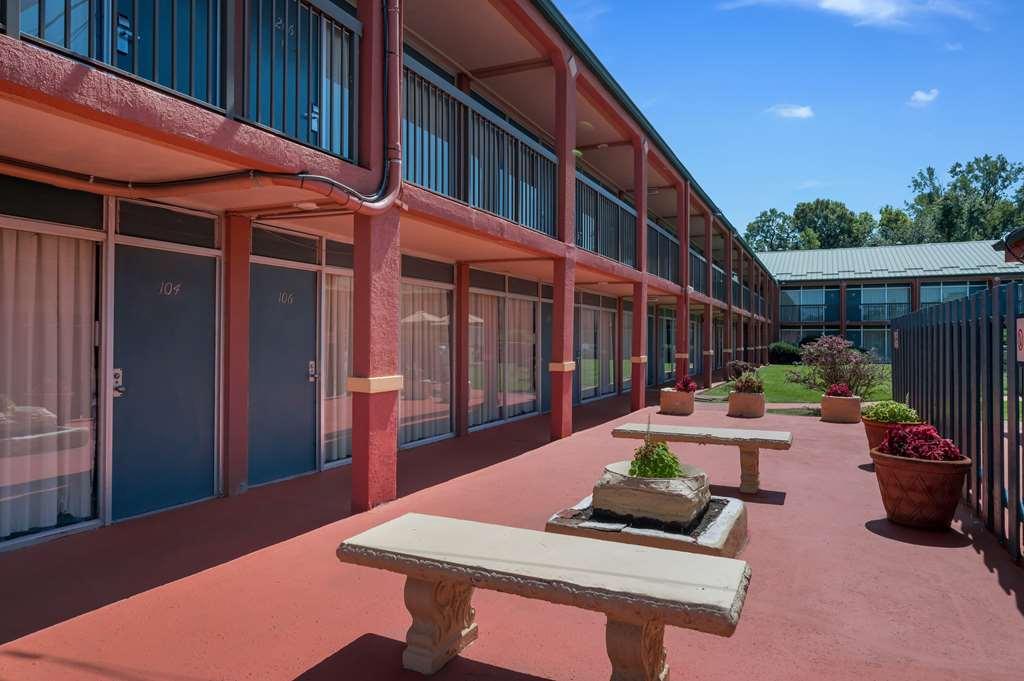 Americas Best Value Inn St. Joseph At I-29 Buitenkant foto