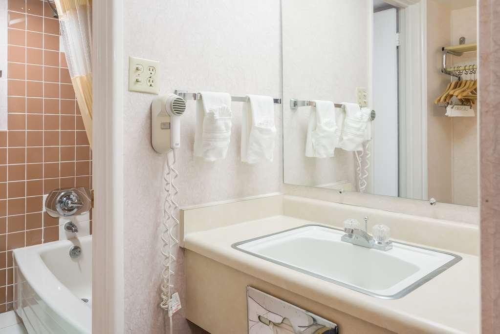 Americas Best Value Inn St. Joseph At I-29 Buitenkant foto