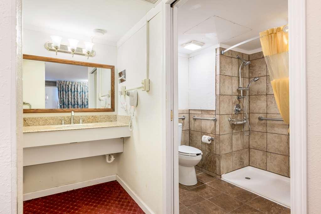 Americas Best Value Inn St. Joseph At I-29 Buitenkant foto