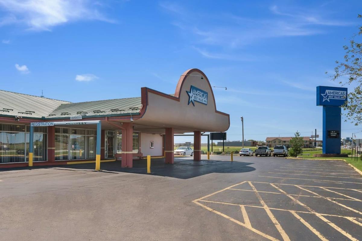 Americas Best Value Inn St. Joseph At I-29 Buitenkant foto
